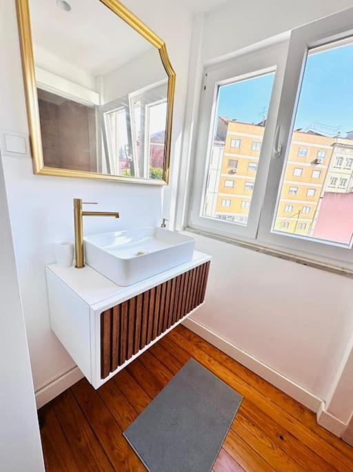 Lisbon City Center Flat For 6 Pp Exterior foto